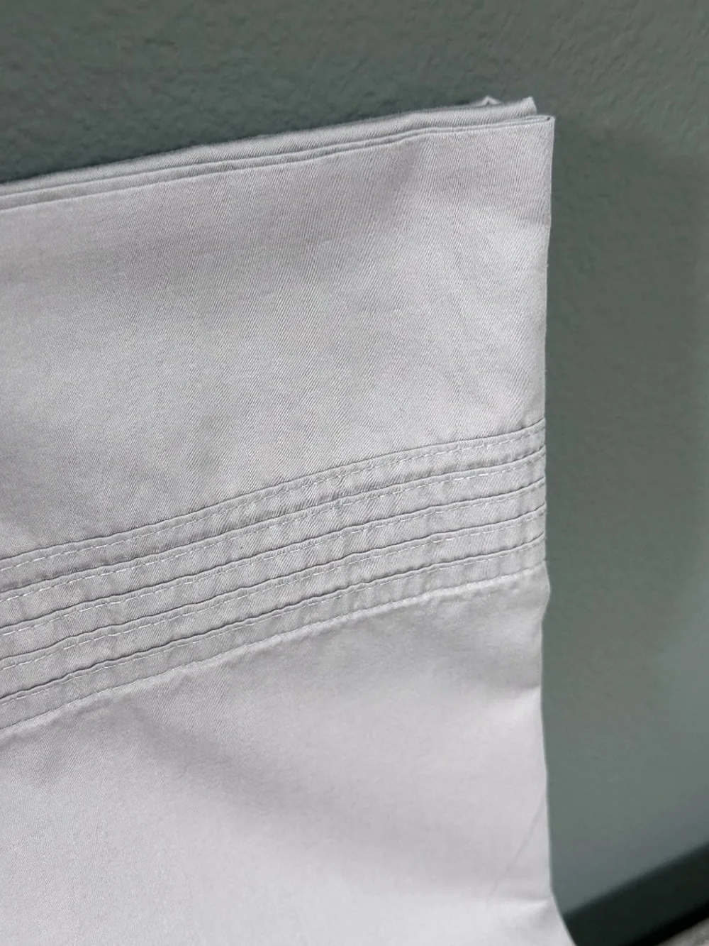 Pottery Barn: King Flat Sheet + 2 King Pillowcases Set